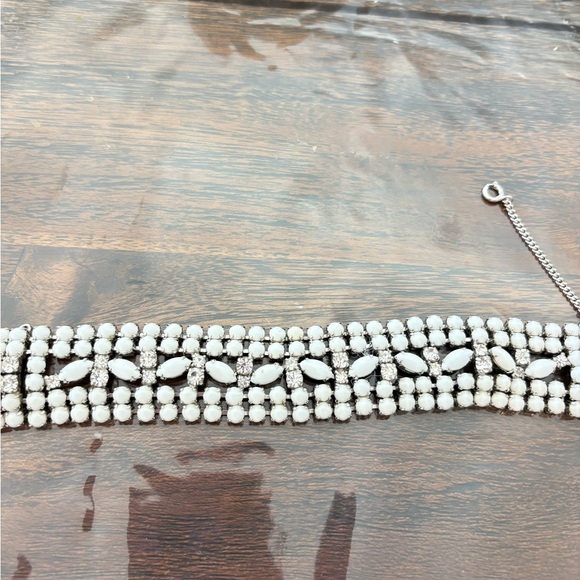 Vintage Elegant milk glass and rhinestone Bracelet - Picture 2 of 4